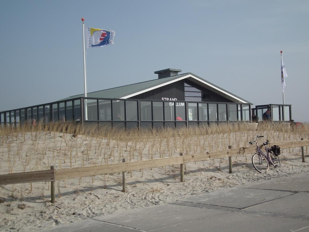 Hollumerstrand Hollum  Rum bild