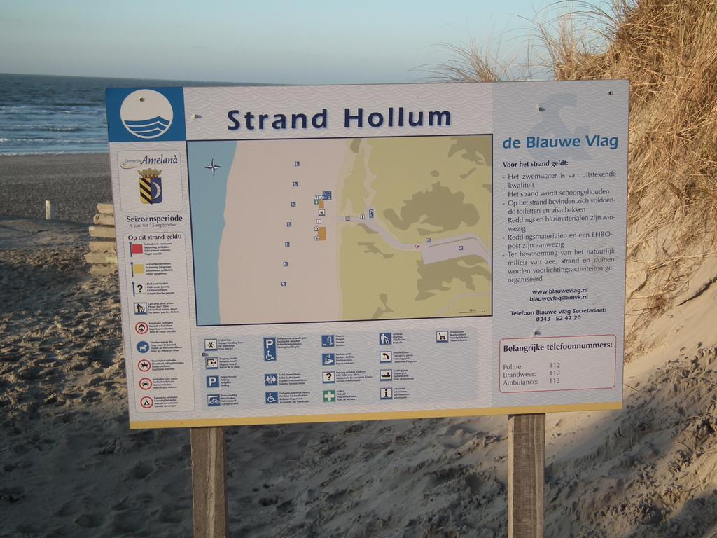 Hollumerstrand Hollum  Rum bild